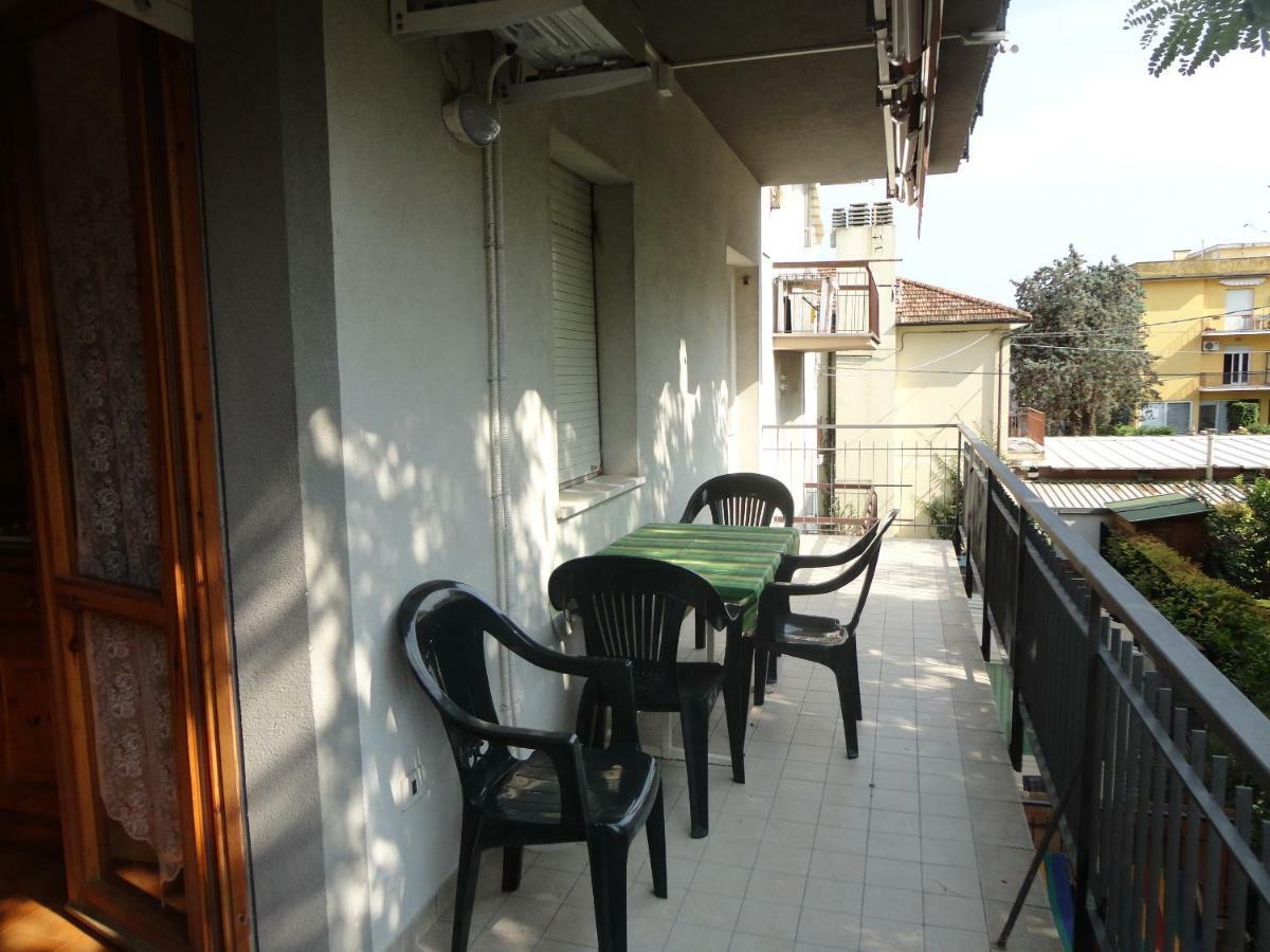 Via Pesaro A/C Διαμέρισμα Marcelli Εξωτερικό φωτογραφία